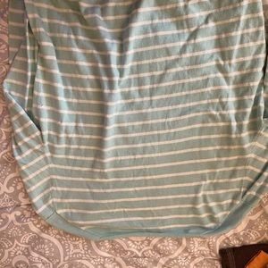 Vineyard vines sweater